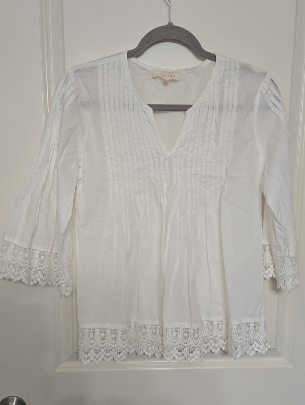 Solitaire White Pintuck & Lace Trim Peasant Top